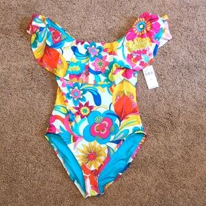 Trina Turk size 6 NWT swimsuit